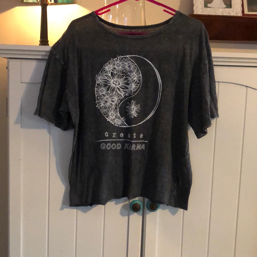 Caution To The Wind/T-Shirt
